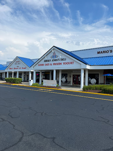 Pitstop Shoppe Creamery & Frozen Yogurt - Thumbnail