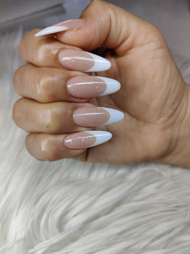 Kenia Castillo Beauty Salon - Thumbnail