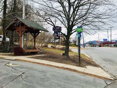 Tunnel Rd at Buckstone Pl