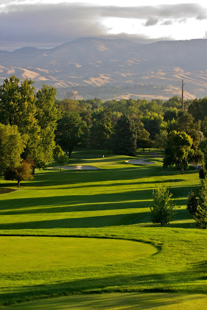 Hillcrest Country Club