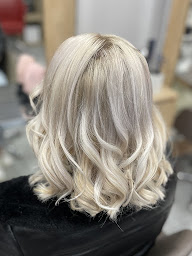 Photo n°15 de Confetti Coiffure à Montcornet (Salon de coiffure)