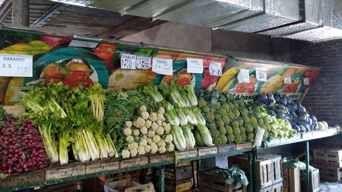 Autoservicio De Frutas Y Verduras El Abasto De José C. Paz, Author: Andres Ortiz