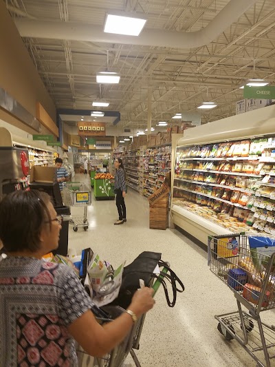 Photos of Publix Super Market at Colonialtown