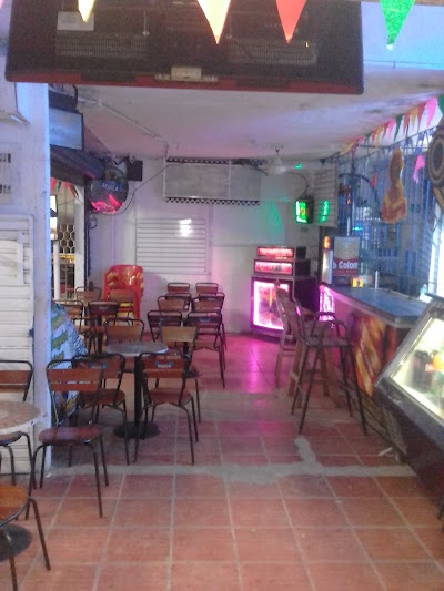 Photos of estanco y estadero la barra