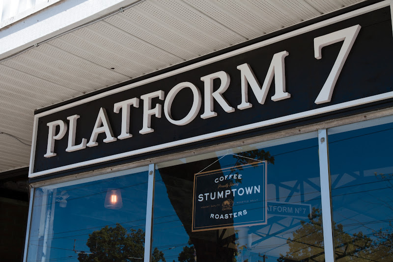Platform 7 Coffee House — photo