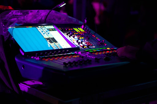Rock Rental Showtechnik - Peter Breuer - Veranstaltungstechnik - Thumbnail