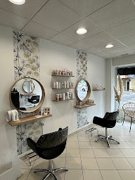 Photo n°1 de MJM Création à Pau (Salon de coiffure)