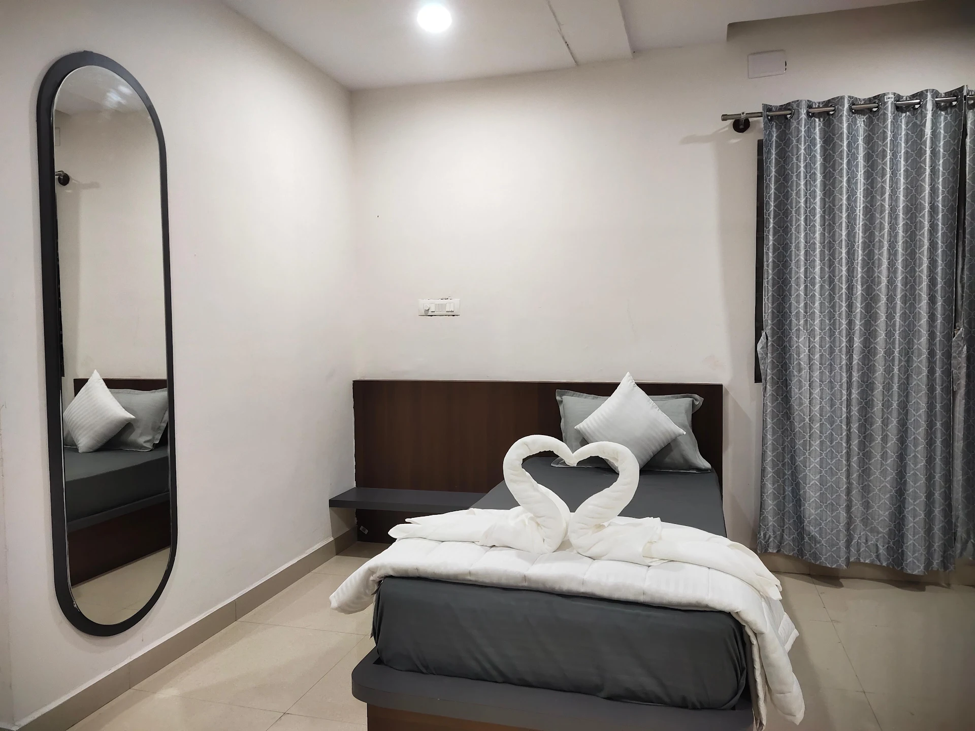 YN Grand Suites