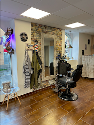 Photo n°4 de Design Coiff (Anciennement Eya Coiffure) à Saint-Louis (Salon de coiffure)