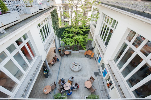 Auberge de Jeunesse Jacques Brel - Youth Hostel