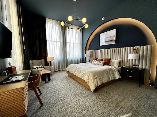Kinn Guesthouse Downtown Milwaukee Gallery - United States