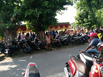 Photos of Lapangan Nguntoronadi
