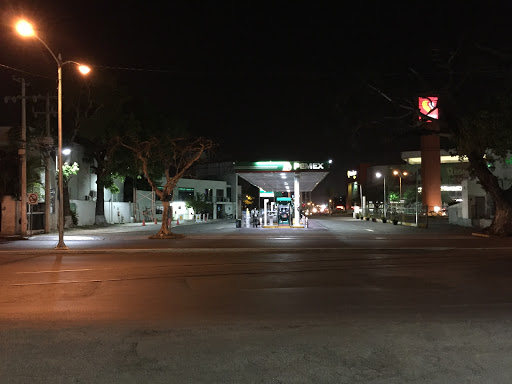 Gasolinera Megasur - Thumbnail
