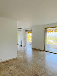 Photo n°6 de Azur Services Travaux - Peintre 06 à Valbonne (Service de pose de parquet)