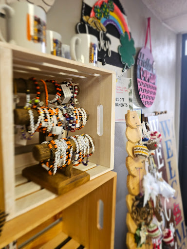 Crafted in the Loo - Visual