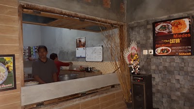 Photos of Miedes Mbak CATUR 1