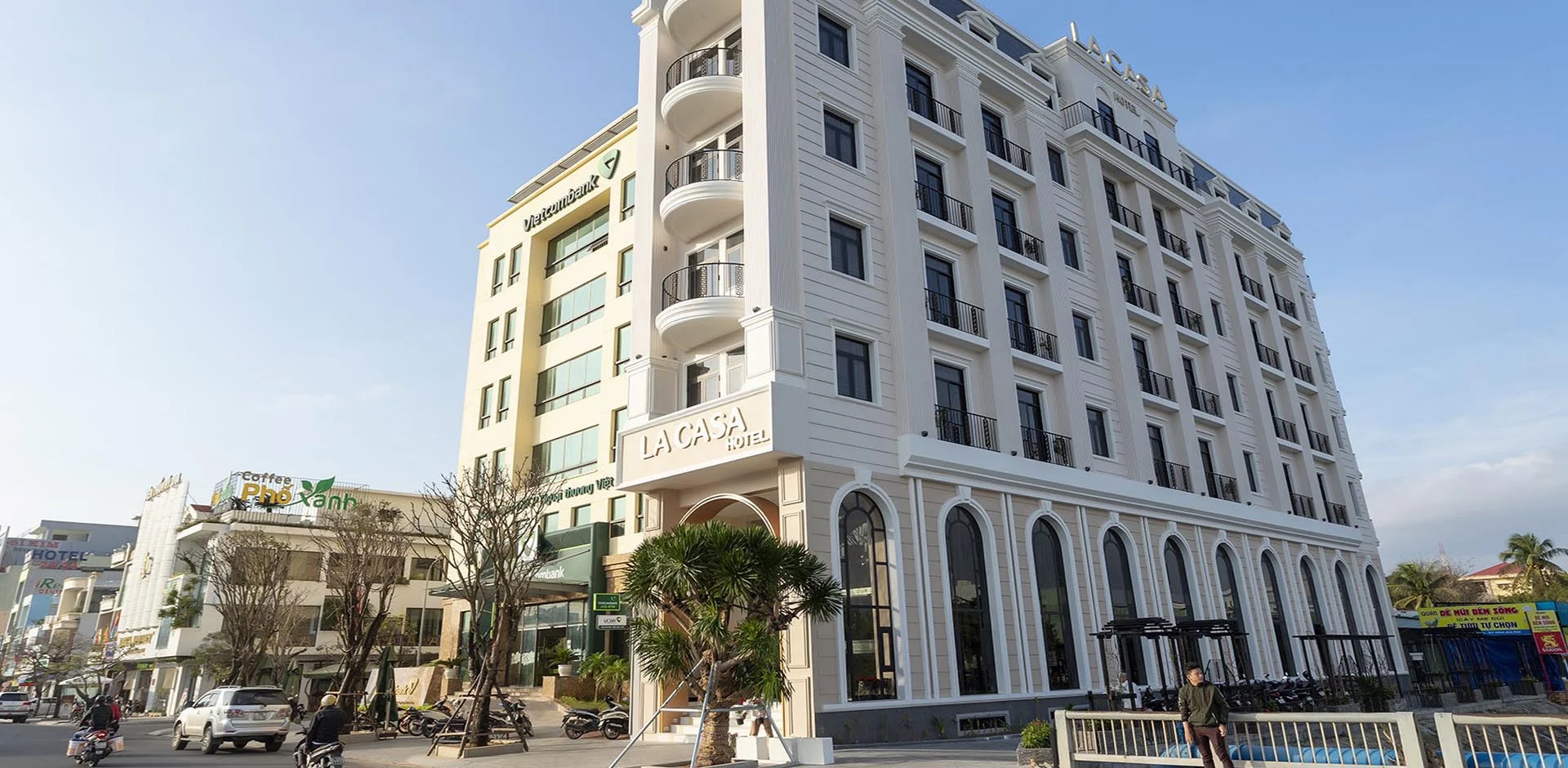 La Casa Hotel