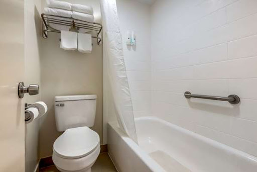 Quality Inn & Suites New Hartford - Utica Gallery - United States