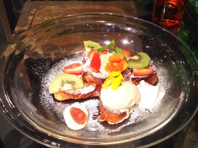 青山フラワーマーケット TEAHOUSE 南青山本店