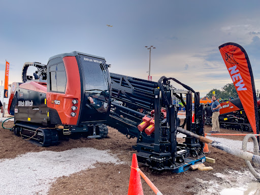 Ditch Witch - Visual