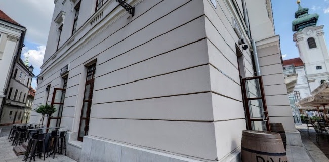 http://gyor.divinoborbar.hu/
