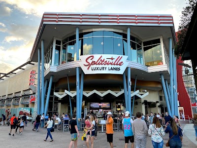 Splitsville Luxury Lanes