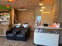 Juliette Artisan coiffeur à Trébeurden