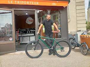Photo n°1 de Le Triporteur - Vélos & Cargos. à Sceaux (Magasin de vélos électriques)