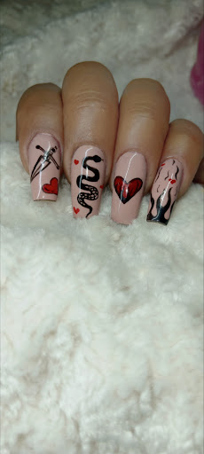 Uñas y maquillaje Yasmin - Thumbnail