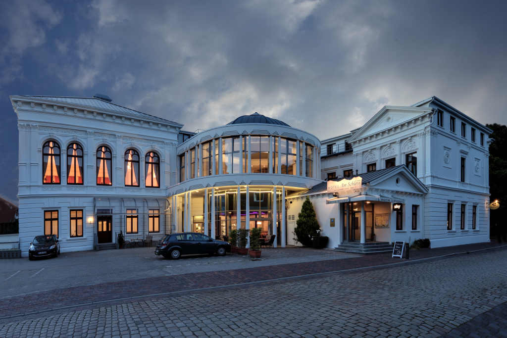 Hotel Am Schloss Aurich - Housity