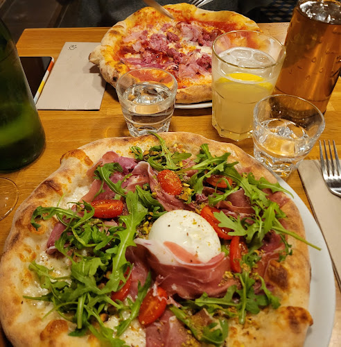 Comentarii opinii despre In bocca al lupo