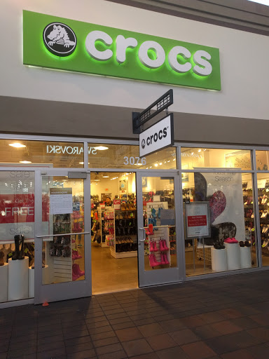 Crocs at San Francisco Premium Outlet - Thumbnail