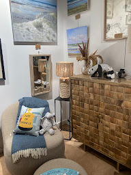 Photo n°7 de La balise Granville à Granville (Magasin d'ameublement et de décoration)