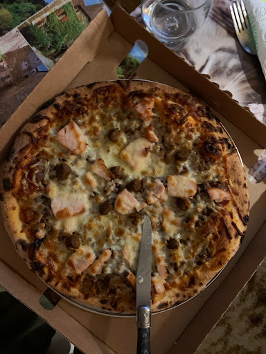 Just Queen - Distributeur de pizzas