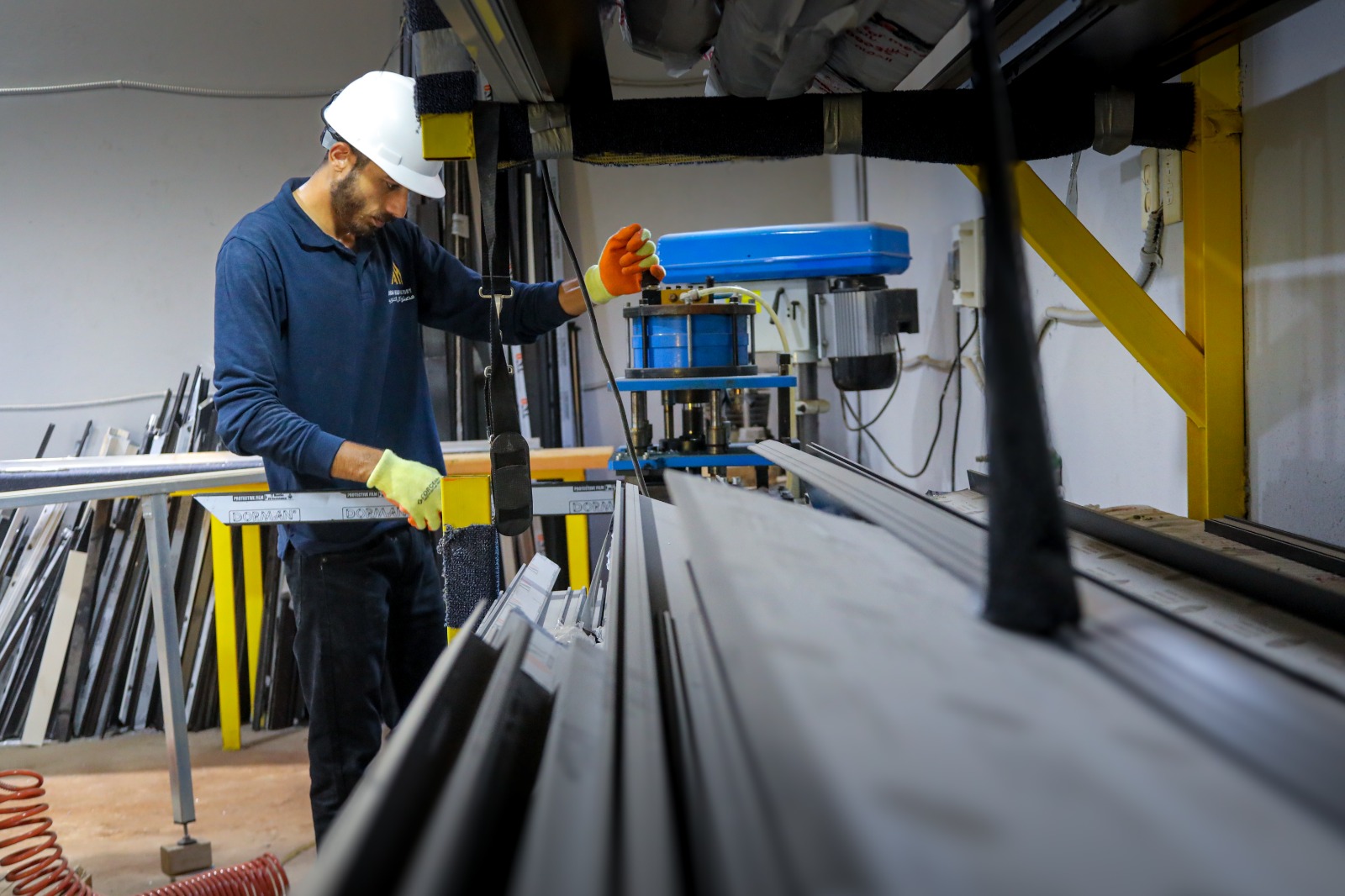 مصنع تلال العرب للزجاج والالمنيوم - صورة 2