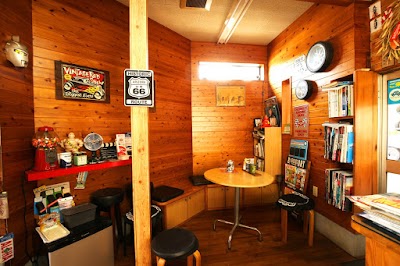 斑鳩タイヤ商会