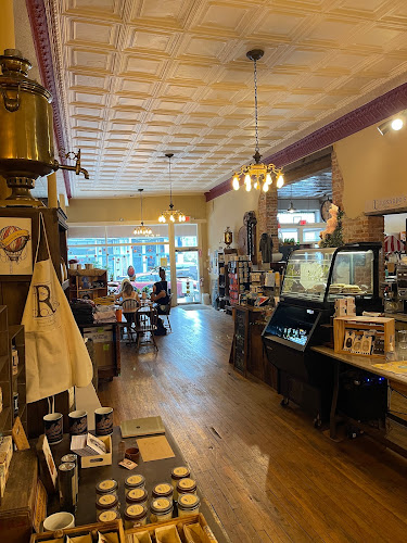 Leonardo's Coffeehouse & Renaissance Coffee Roasting Co.