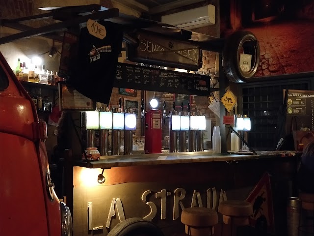 La strada vino letterario