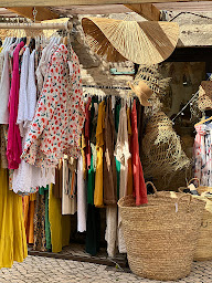 Photo n°14 de L'appart Des Filles à Barjac (Magasin de vêtements)