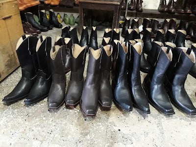Photos of Botas Exclusivos Karyme