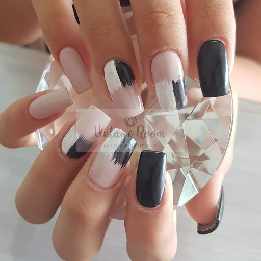 Vintage Room Salon & Boutique - Thumbnail