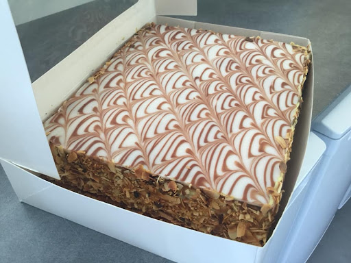 Photo 6 - PIZZBURG