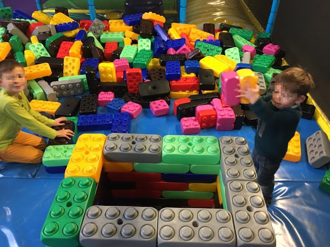 Opinii despre Royal Kids Lagny sur Marne în Lagny-sur-Marne - Discothèque