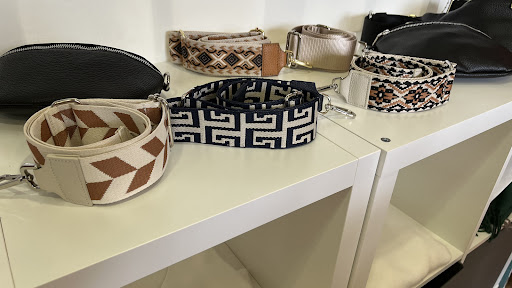 la finesse - mode et accessoires - Thumbnail