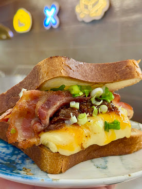 Bread x Butter Cafe Downtown by null