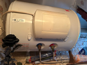 Photo n°10 de Alain Père & Fils - Plombier - Dépannage Plomberie - Paris 1 à Paris (Vitrier)