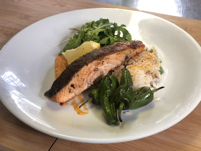 Reviews of The Railway Tavern Kelvedon in Colchester - Pub