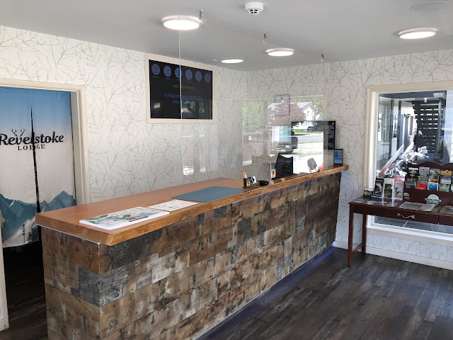 Revelstoke Lodge by null