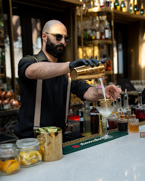 Elsie Rooftop by null