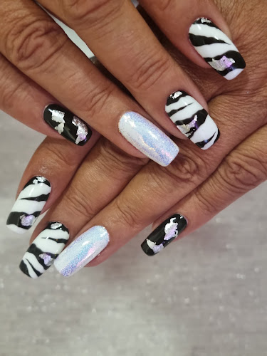 DIVA - Μενεμένη